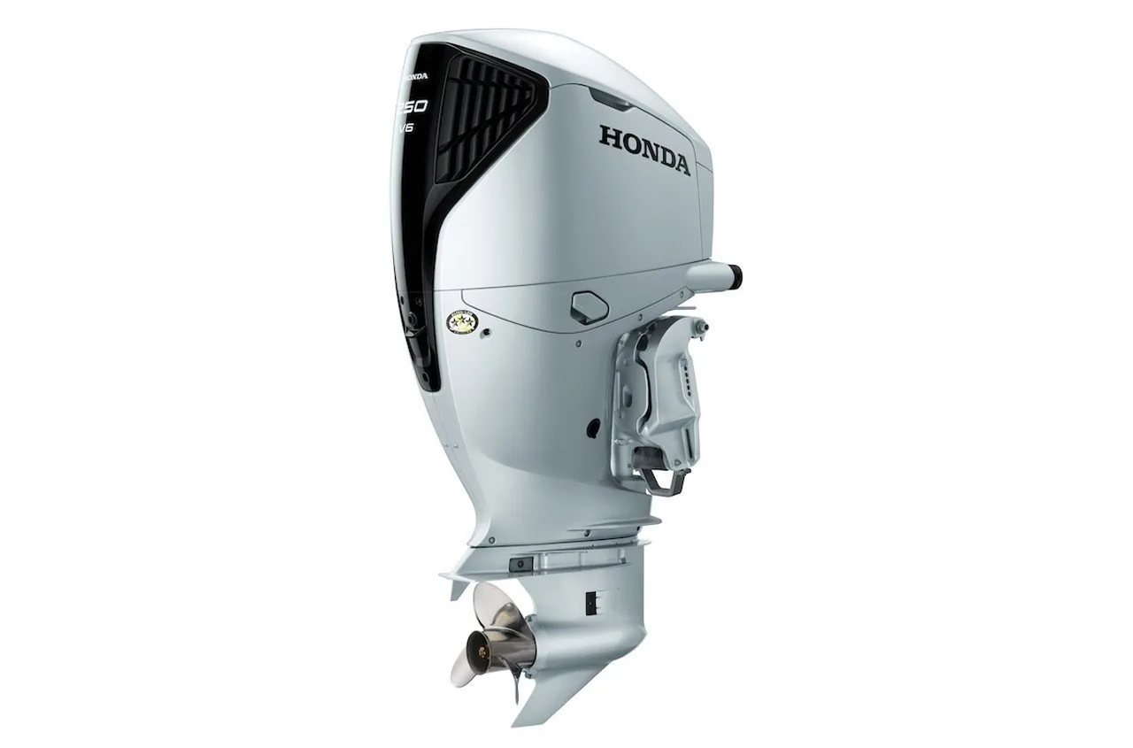 Honda BF250DK1LRA 250HP – 20″ Shaft Standard Rotation Remote Mechanical