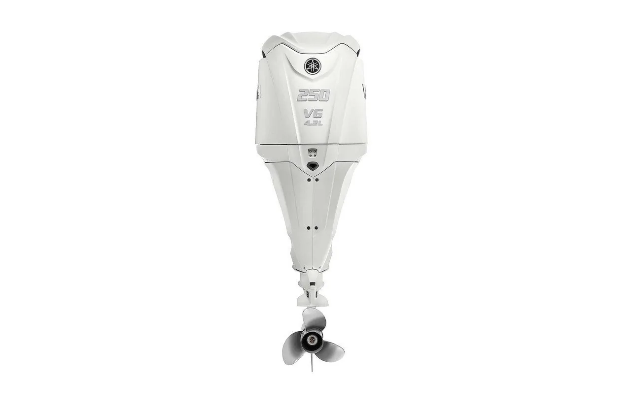 Yamaha LF250XSB2 250HP in White DEC 25″ Shaft Counter Rotation
