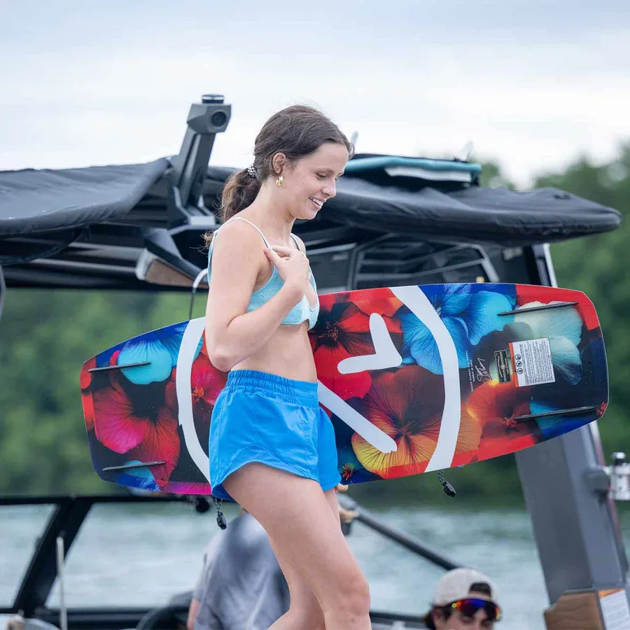 Hyperlite Girl’s Murray Jr Wakeboard w/ Jinx Bindings