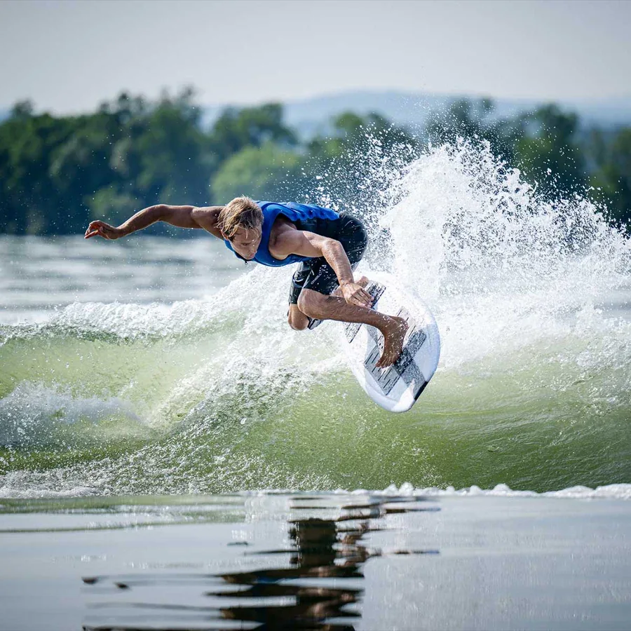 Hyperlite Moab Wakesurf Board