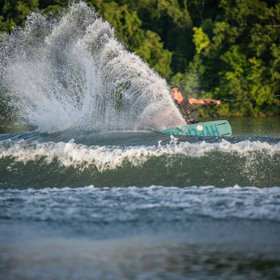 Hyperlite Sender Wakeboard w/ Session Bindings
