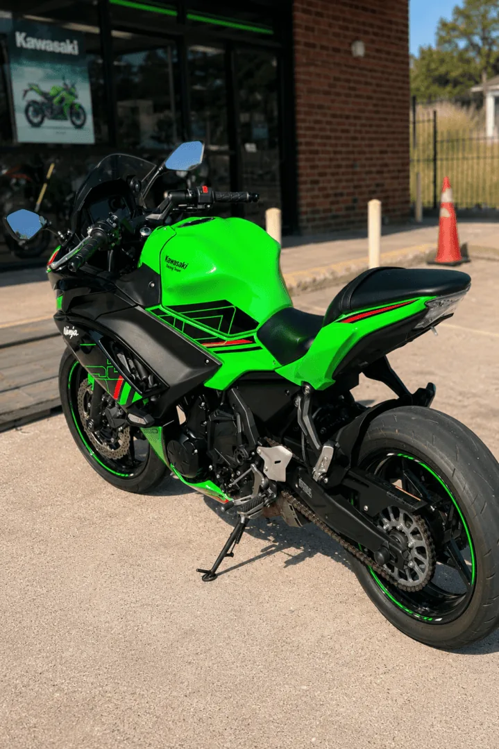 2024 KAWASAKI NINJA 650 ABS KRT EDITION (IN STORE)