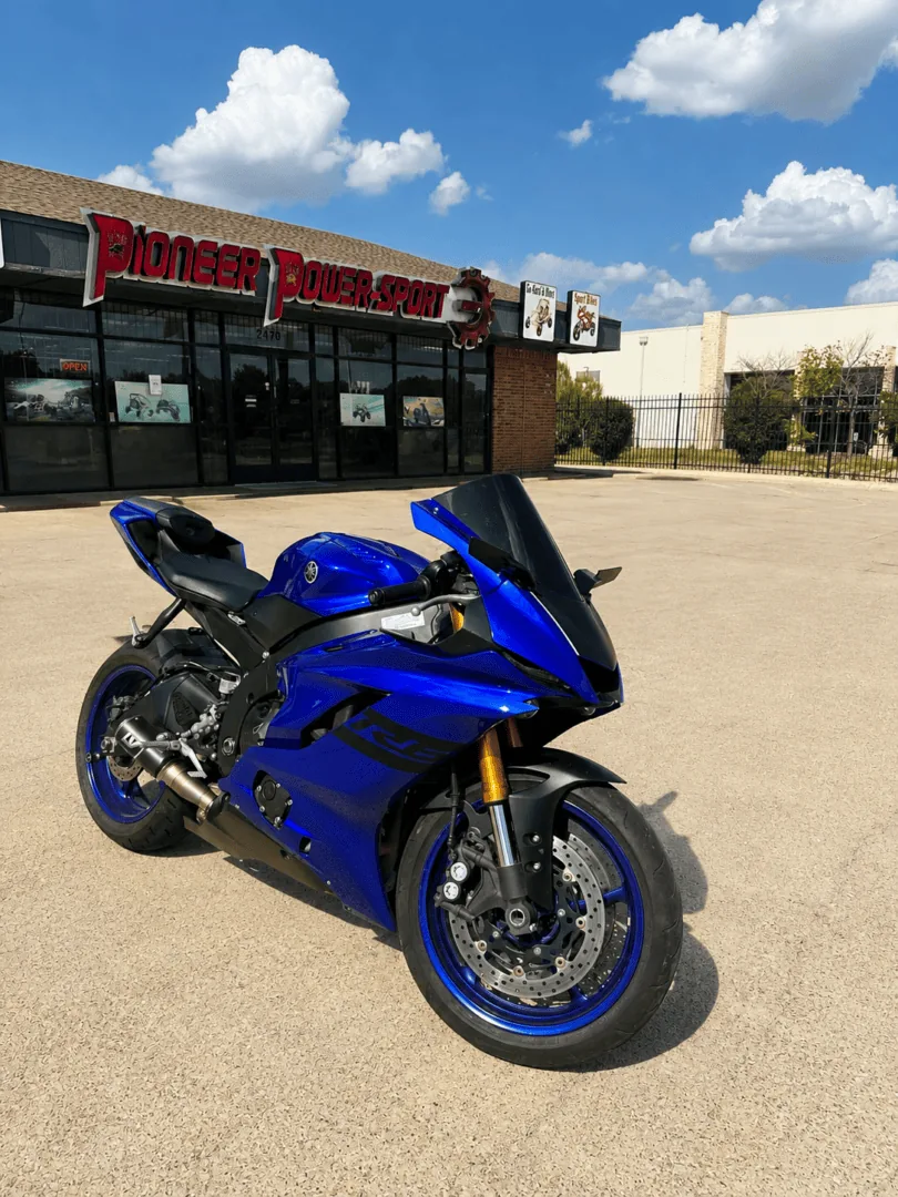 2019 Yamaha YZF-R6 (IN STORE)