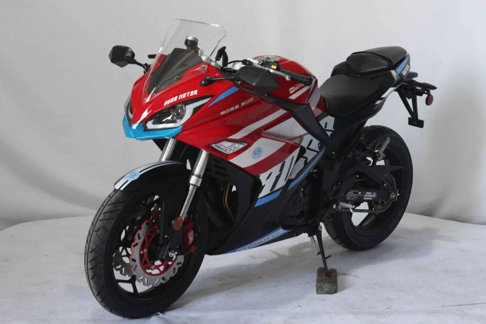 DongFang DF300RTS 300cc EFI Sports Motorcycle, 6+N Gear, 4-Stroke, Single Cylinder, Air-Cooled, 17” Wheels