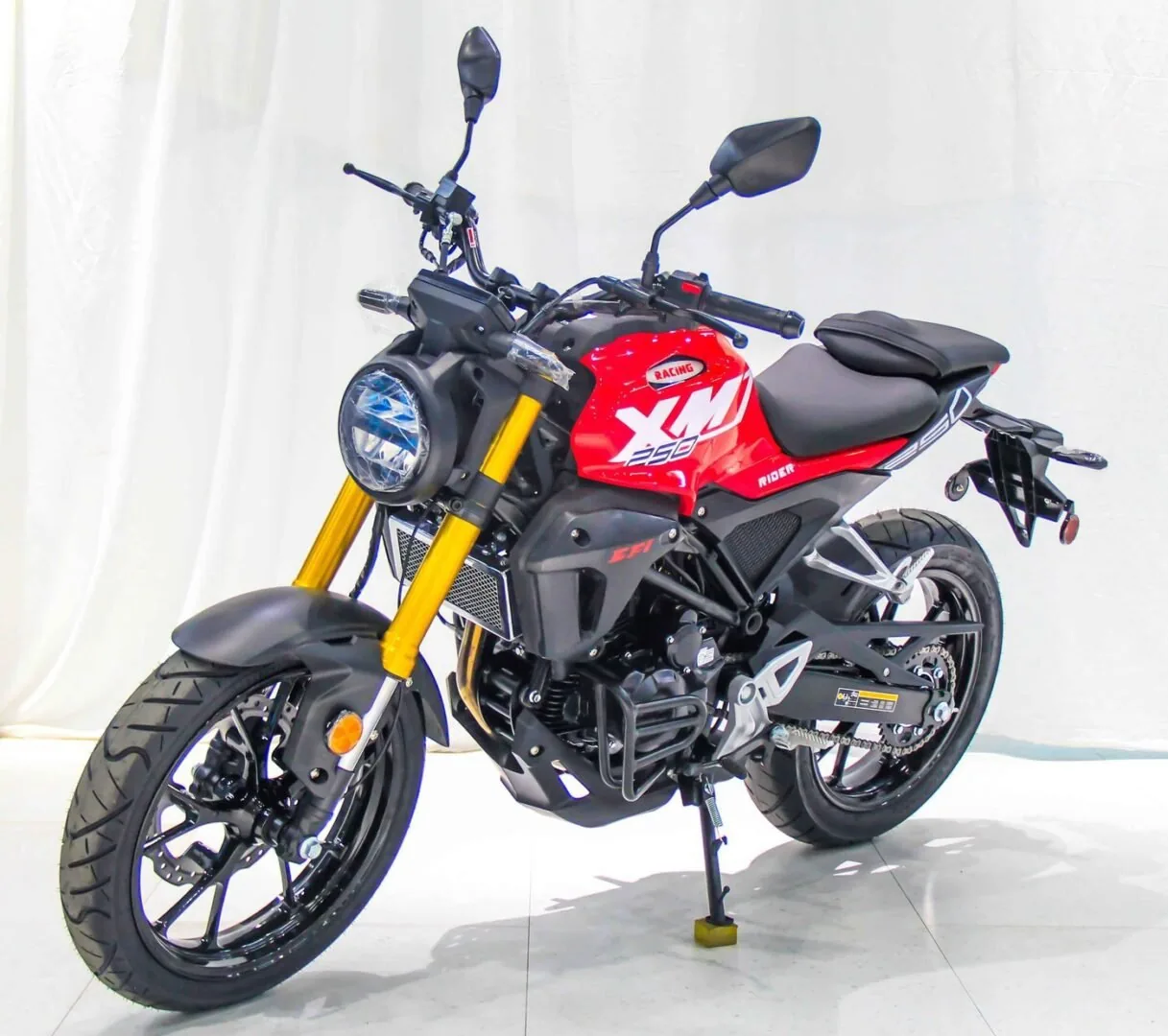 Vitacci XMT 250 EFI Street Bike, 6-Speed Standard, 4-Stroke Single Cylinder, Oil-Cooled