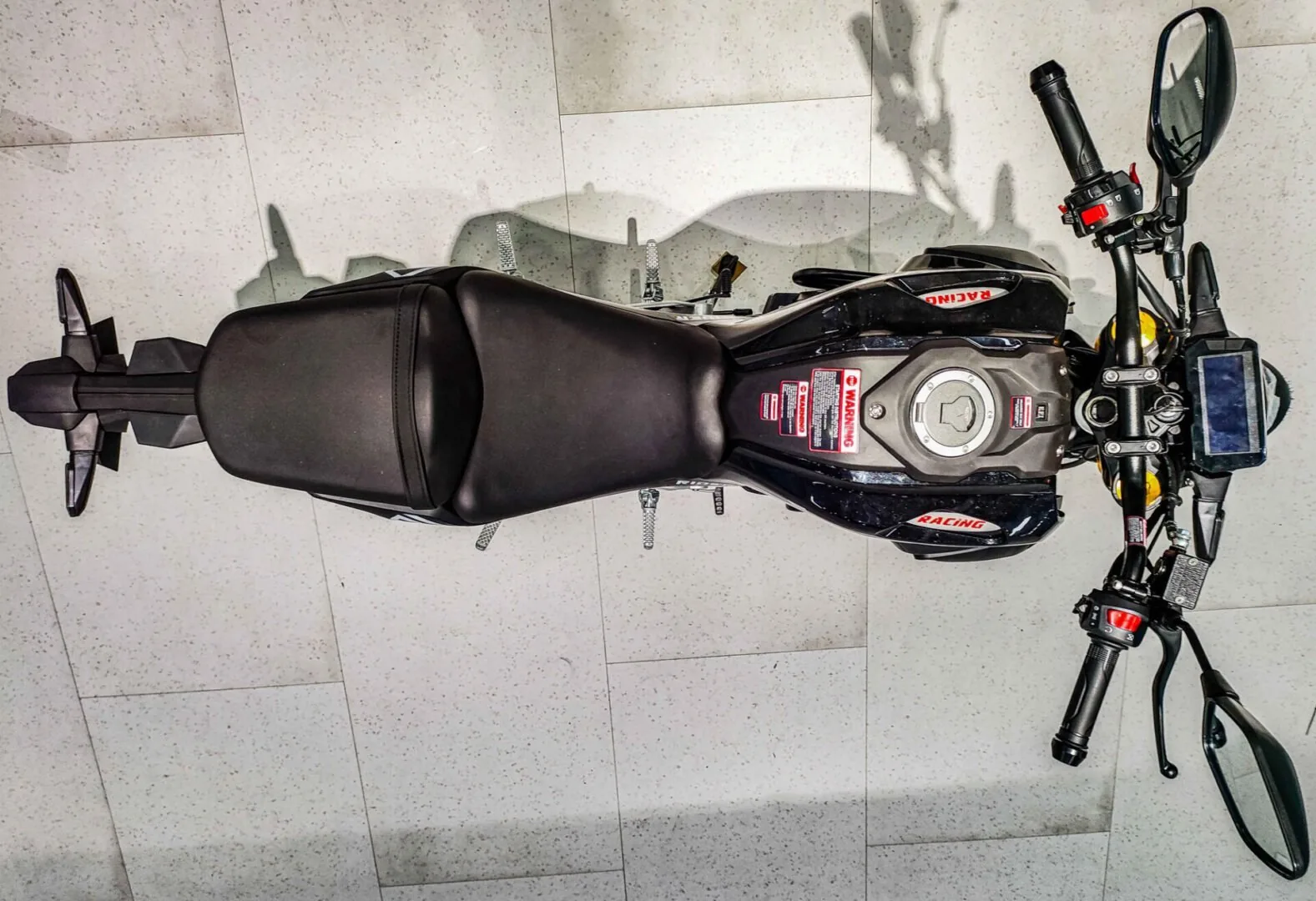 Vitacci XMT 250 EFI Street Bike, 6-Speed Standard, 4-Stroke Single Cylinder, Oil-Cooled
