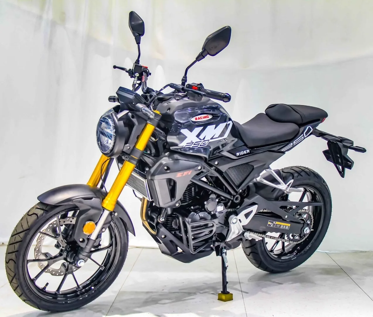 Vitacci XMT 250 EFI Street Bike, 6-Speed Standard, 4-Stroke Single Cylinder, Oil-Cooled