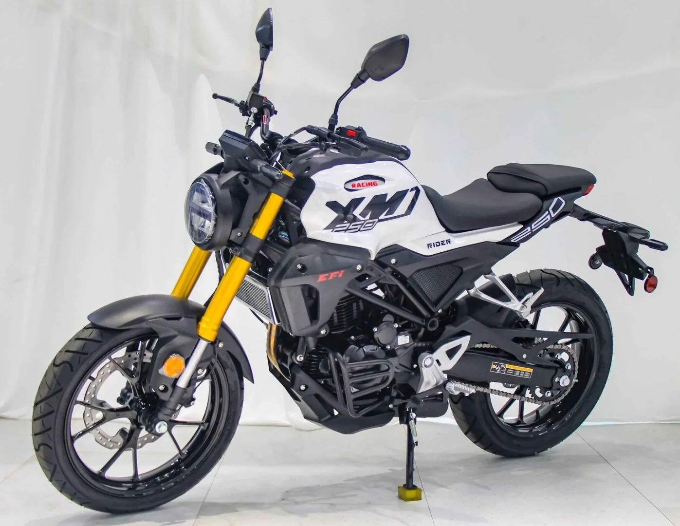 Vitacci XMT 250 EFI Street Bike, 6-Speed Standard, 4-Stroke Single Cylinder, Oil-Cooled