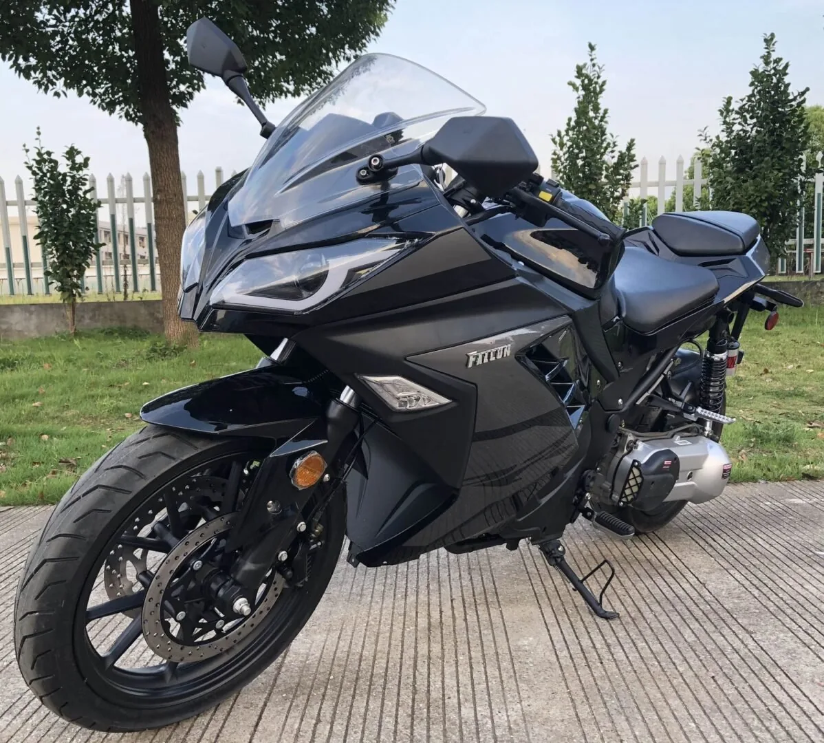 Vitacci Falcon 250cc Street Legal Sports Bike, Automatic Transmission, Single Cylinder, Water-Cooled, Electric Start