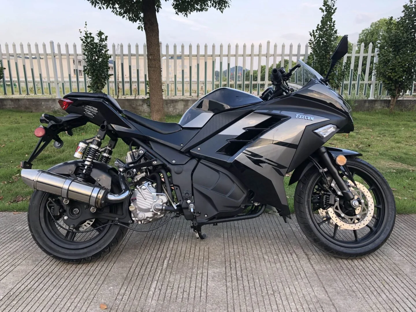 Vitacci Falcon 250cc Street Legal Sports Bike, Automatic Transmission, Single Cylinder, Water-Cooled, Electric Start