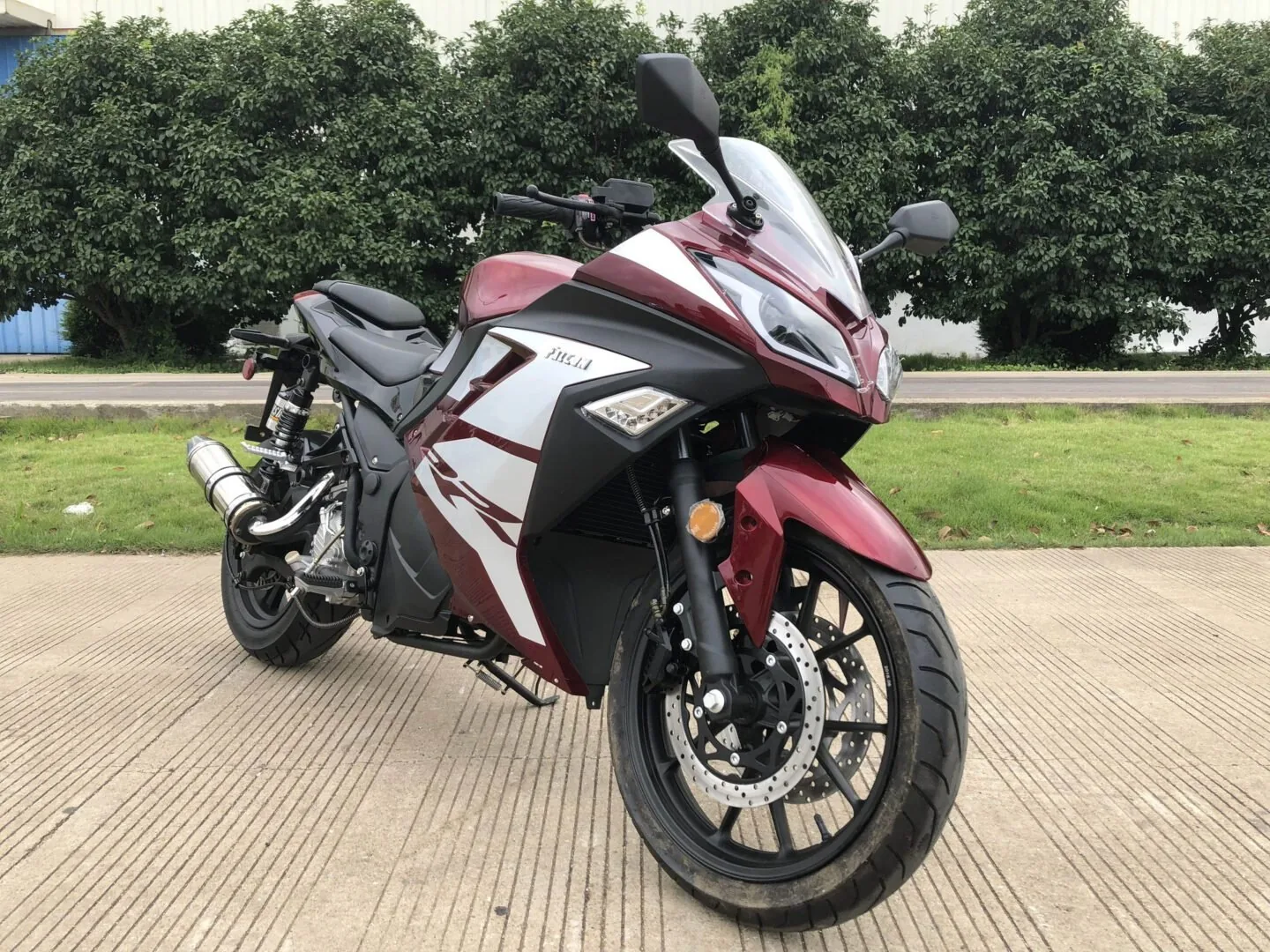 Vitacci Falcon 250cc Street Legal Sports Bike, Automatic Transmission, Single Cylinder, Water-Cooled, Electric Start