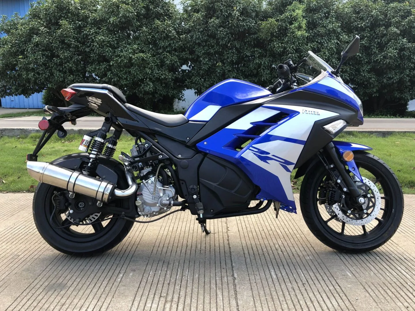 Vitacci Falcon 250cc Street Legal Sports Bike, Automatic Transmission, Single Cylinder, Water-Cooled, Electric Start