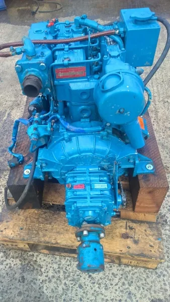 Used Lister LPW3 29HP Keel Cooled Marine Diesel Engine4