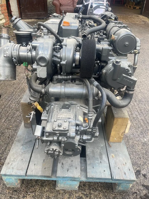 Used Yanmar 4LHA HTP3