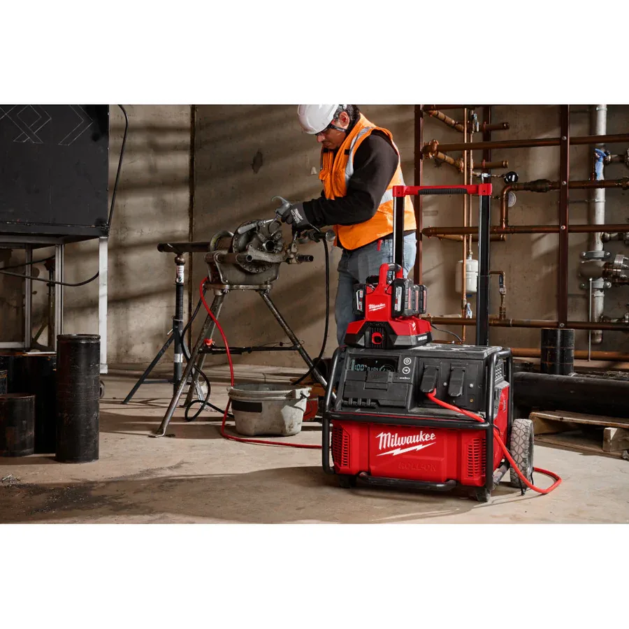 Milwaukee 3300R4