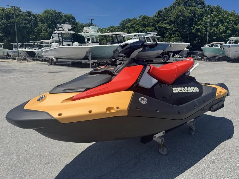 2025 Sea-Doo Spark™ for 3 Rotax® 900 ACE™ – 90 CONV with iBR & Audio For Sale