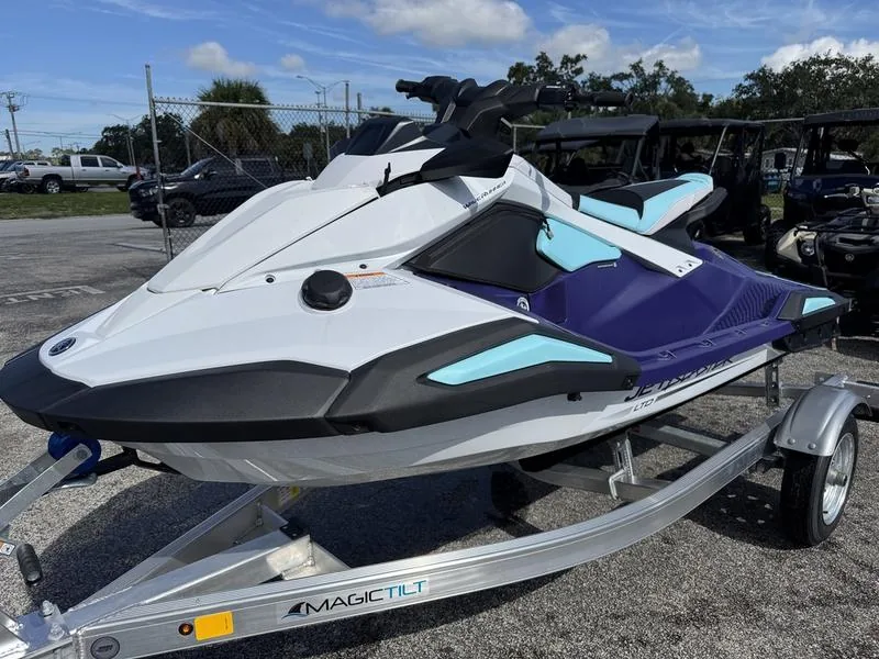 2025 Yamaha WaveRunner JetBlaster® LTD For Sale