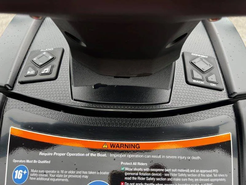 2025 Yamaha WaveRunner VX Deluxe w/ Audio For Sale