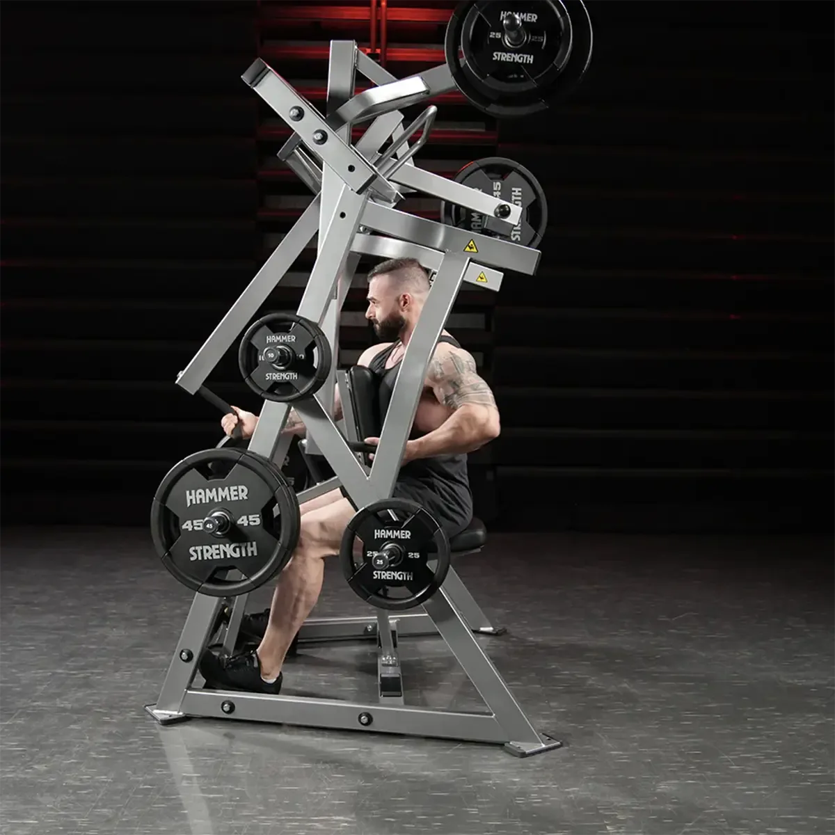 Hammer Strength Plate-loaded iso-lateral row machine with underhand grip