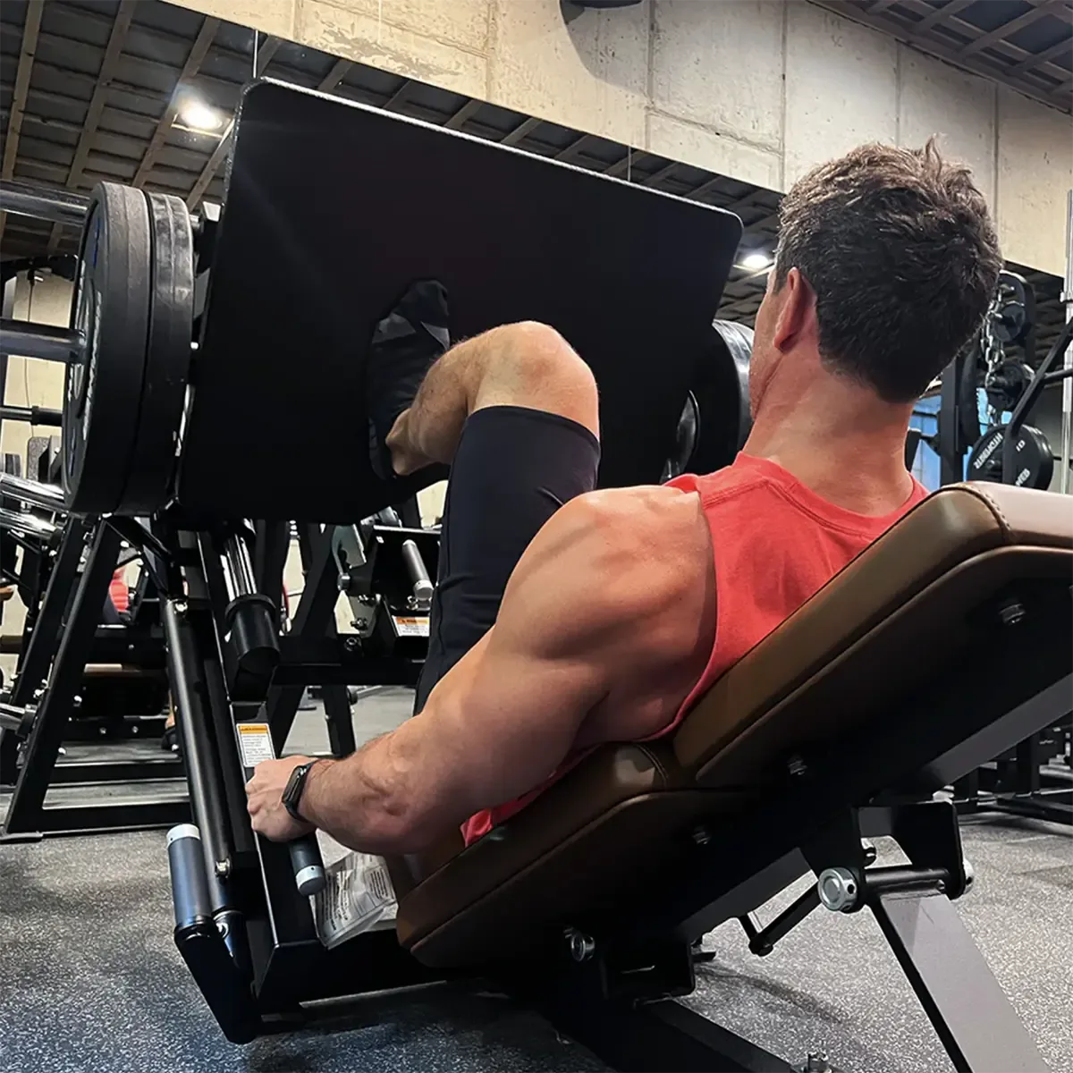 Hammer Strength leg press for controlled lower body training