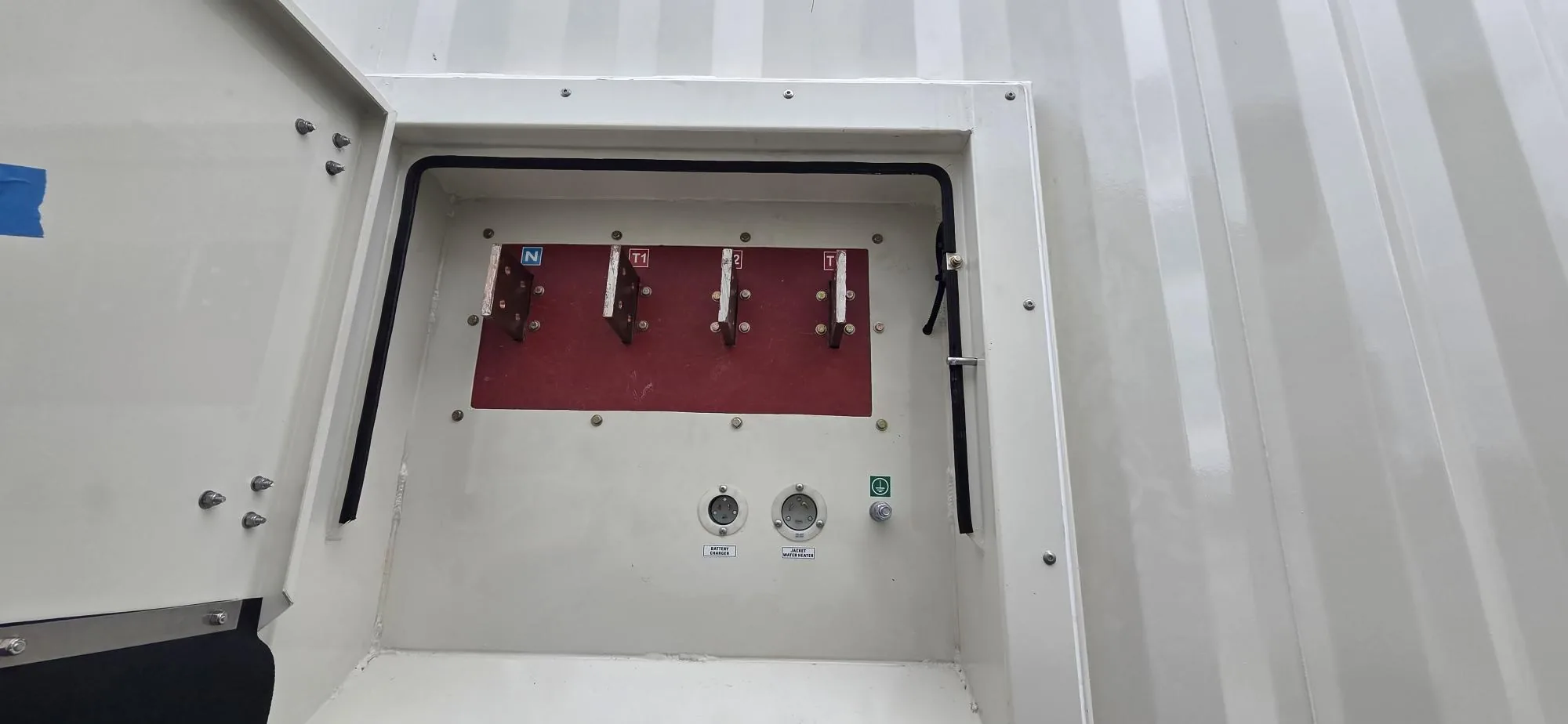 Cat XQ1000 – 1000KW Tier 2 Diesel Power Module – Low Hours