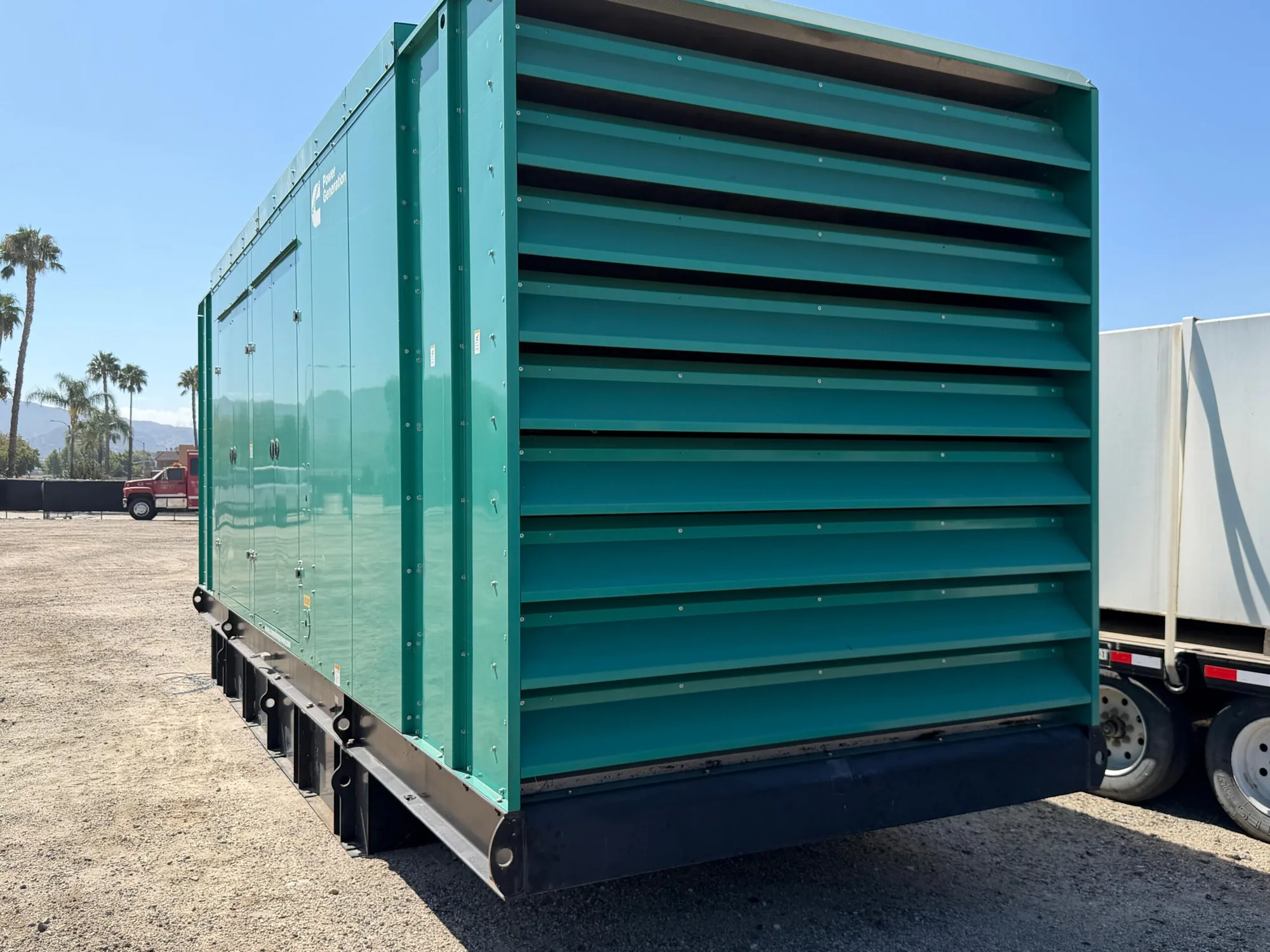 Cummins DQFAD / QST30 – 1000KW Tier 2 Diesel Generator Sets (2 Available)