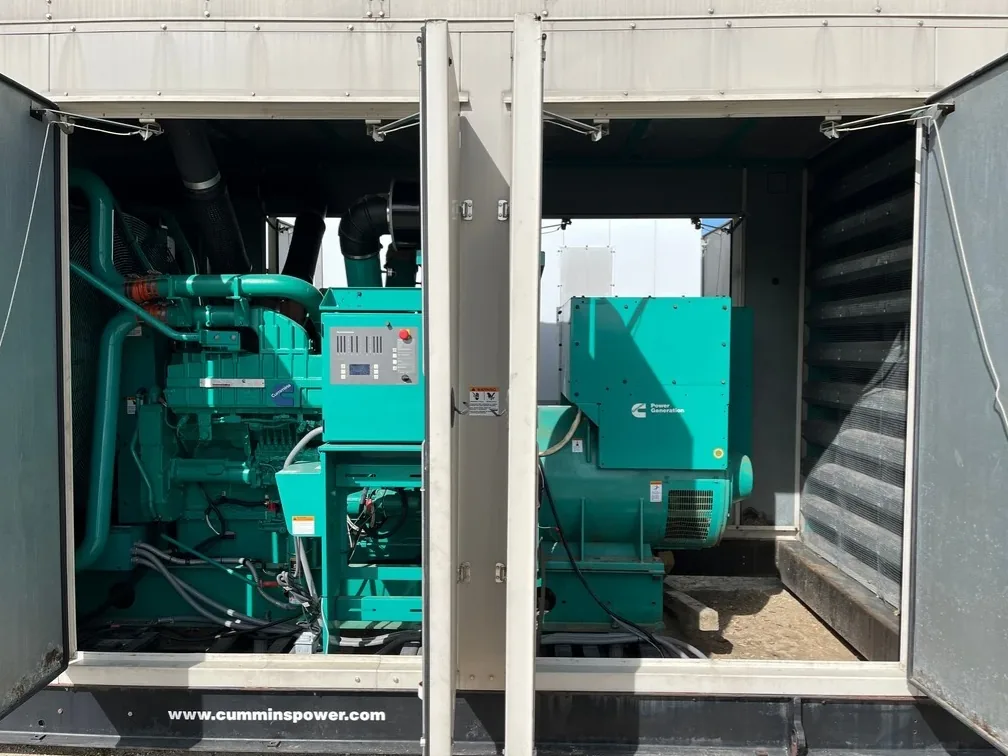 Cummins DQFAA / QST30 – 750KW Tier 2 Diesel Generator Set