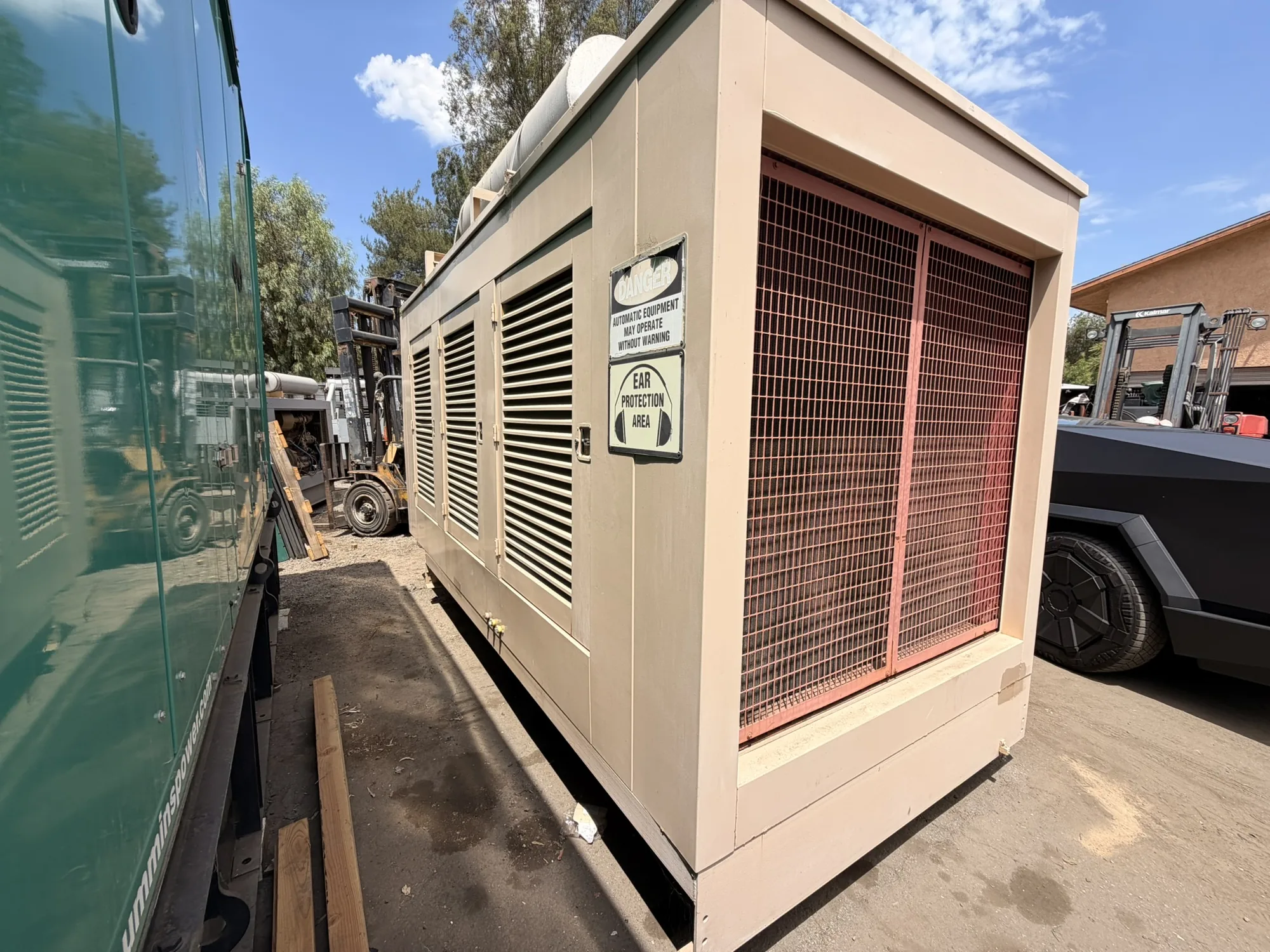 Detroit Diesel 16V92TA – 700KW Diesel Generator Set
