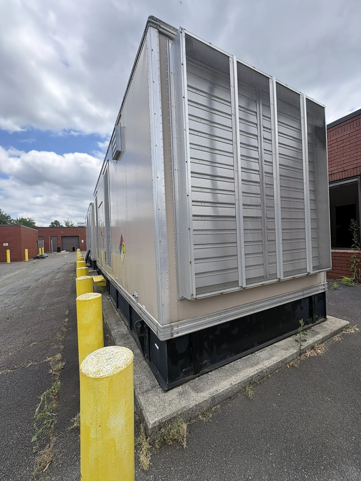 Caterpillar 3512 – 1250KW Enclosed Diesel Generator Set (2 AVAILABLE)