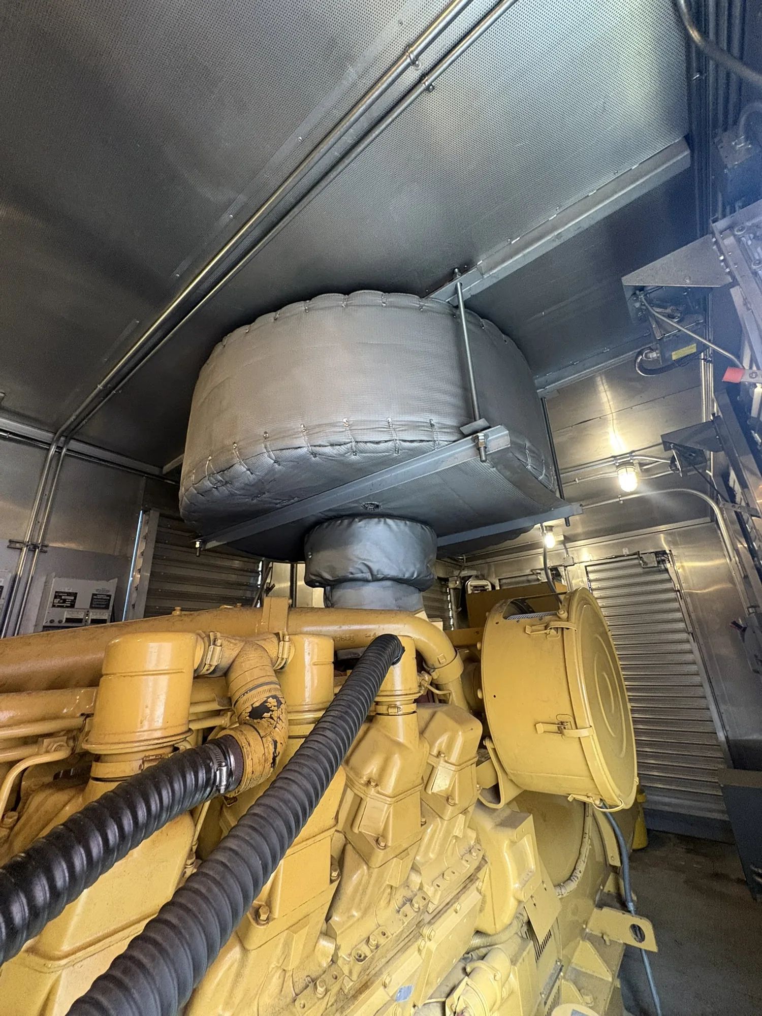 Caterpillar 3512 – 1250KW Enclosed Diesel Generator Set (2 AVAILABLE)