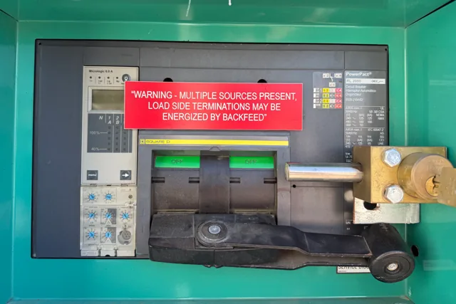 Stamford PI743B Generator End With PowerCommand Digital Panel