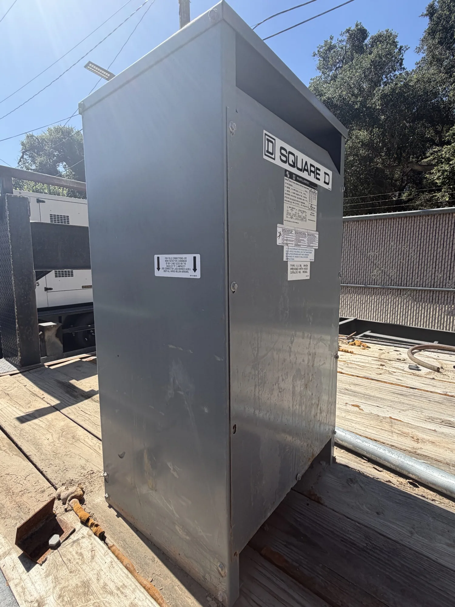 Square D EE25S3H – 25 kVA Single-Phase Transformer