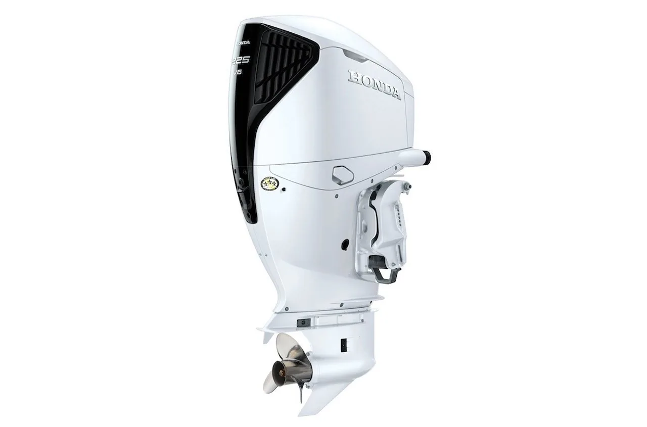 Honda 225HP BF225DK1XCDA White iST Outboard – 25″ Shaft
