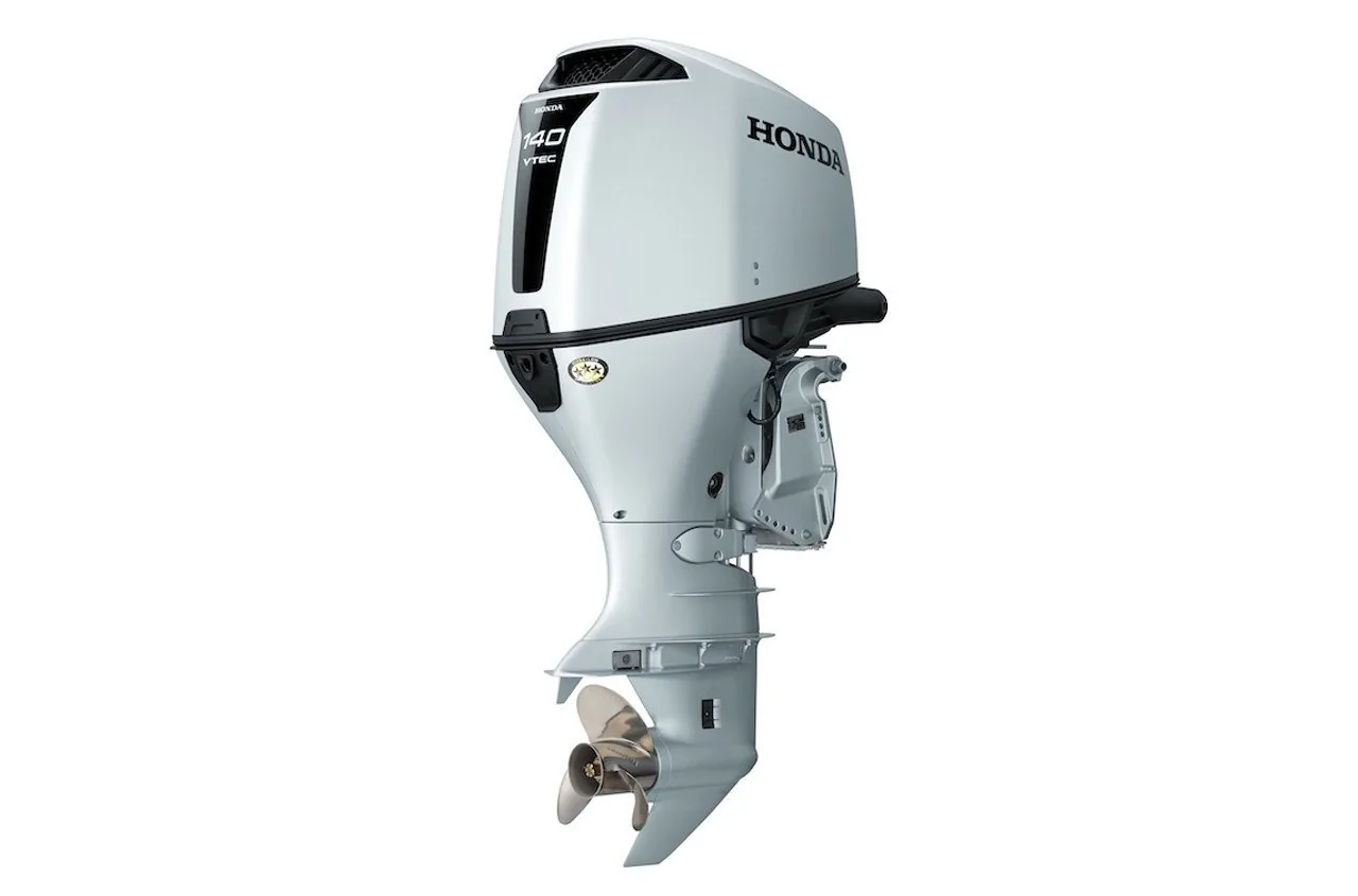 Honda 140HP BF140AK1XRA 4-Stroke Outboard – 25″ Shaft