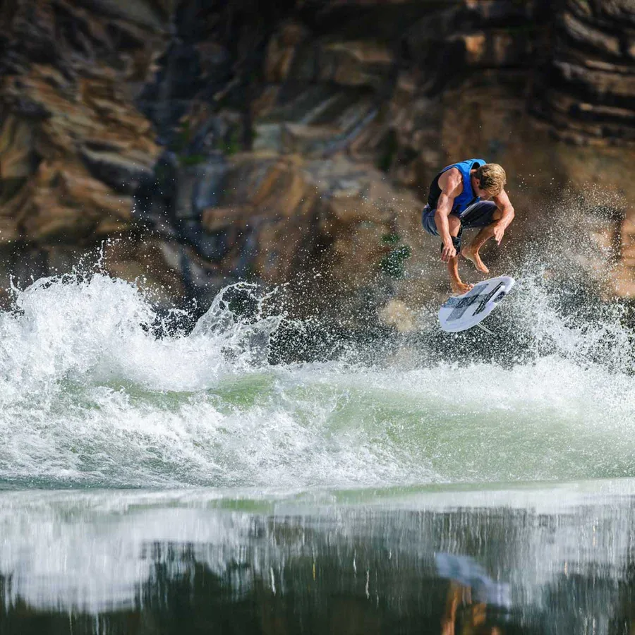 Hyperlite Moab Wakesurf Board