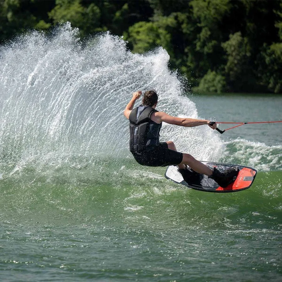 Hyperlite Motive Wakeboard w/ Frequency Bindings