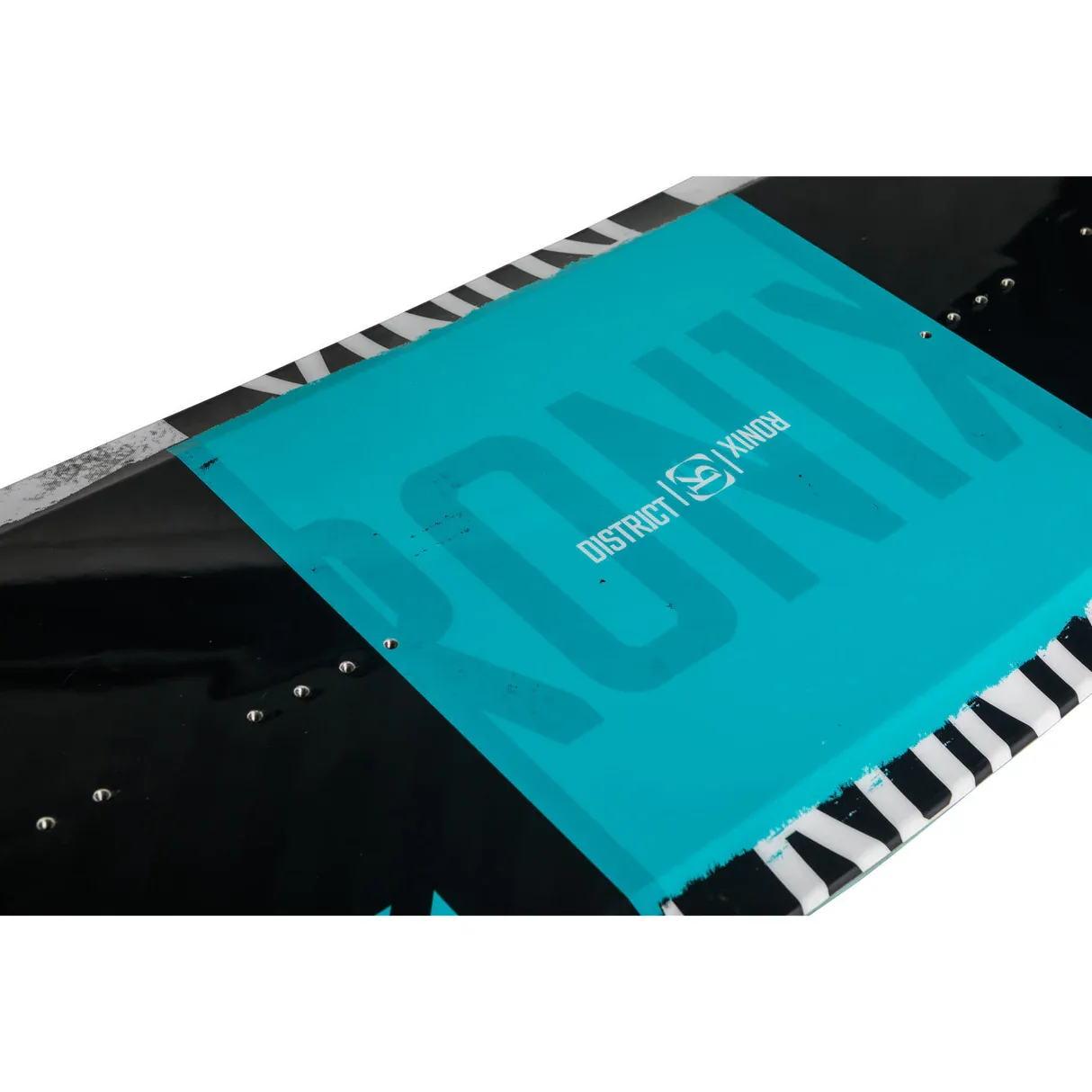 Ronix District Wakeboard w/ District Bindings