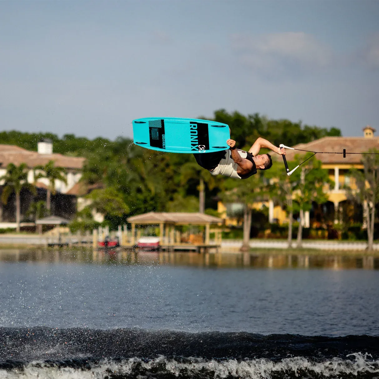 Ronix District Wakeboard w/ Divide Bindings