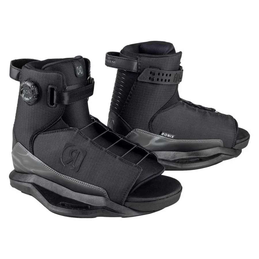 Ronix District Wakeboard w/ Anthem BOA Bindings