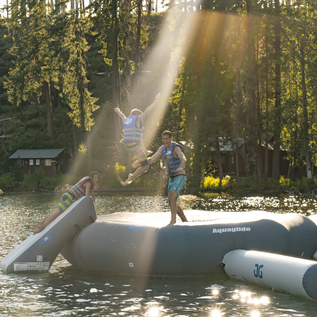 Aquaglide Ricochet Bouncer Aquapark – 16