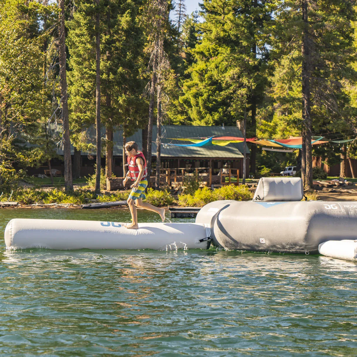 Aquaglide Ricochet Bouncer Aquapark – 12