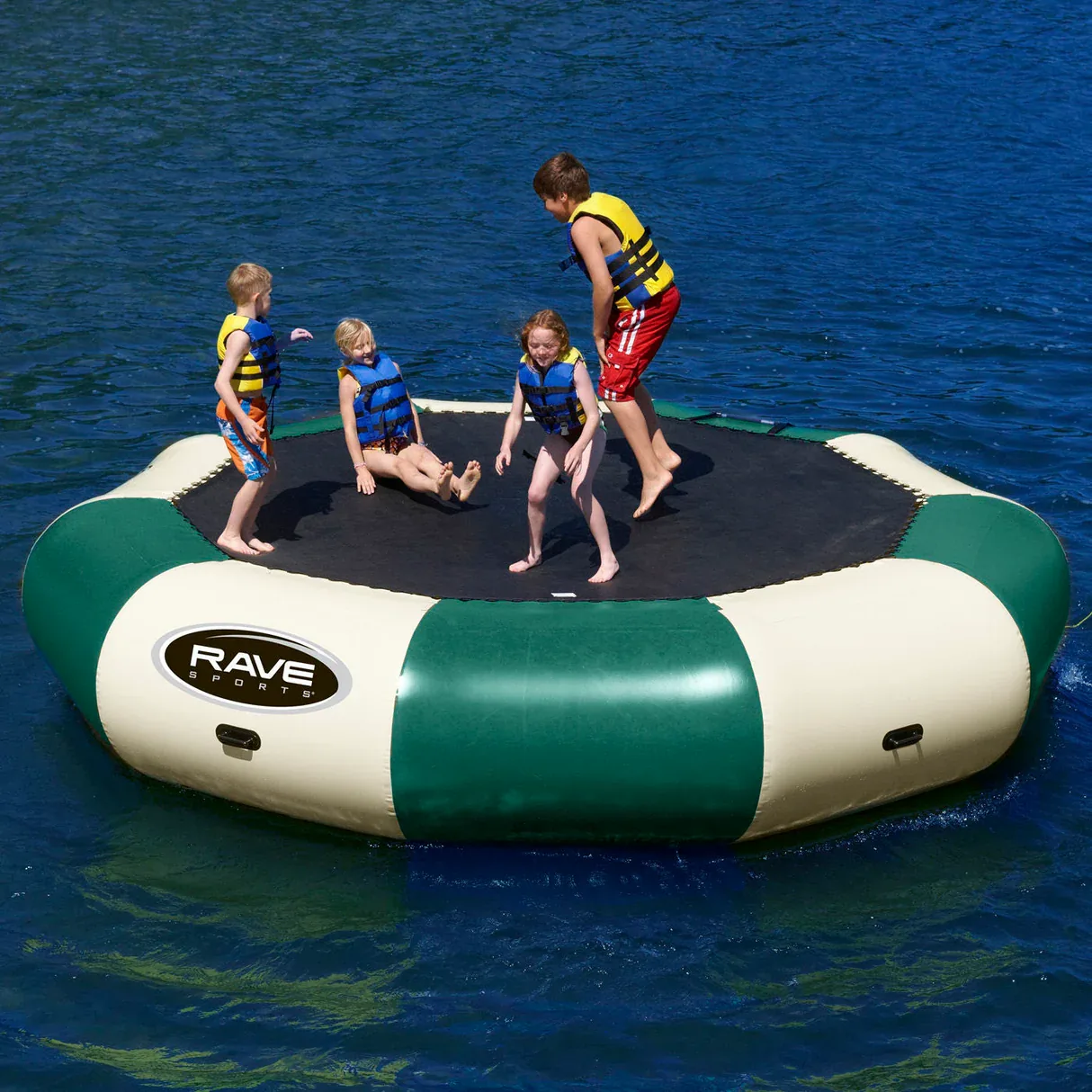 Rave Sports Bongo Bouncer – 15′ Northwoods