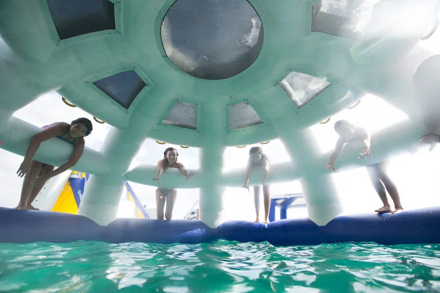 Aquaglide Thunderdome