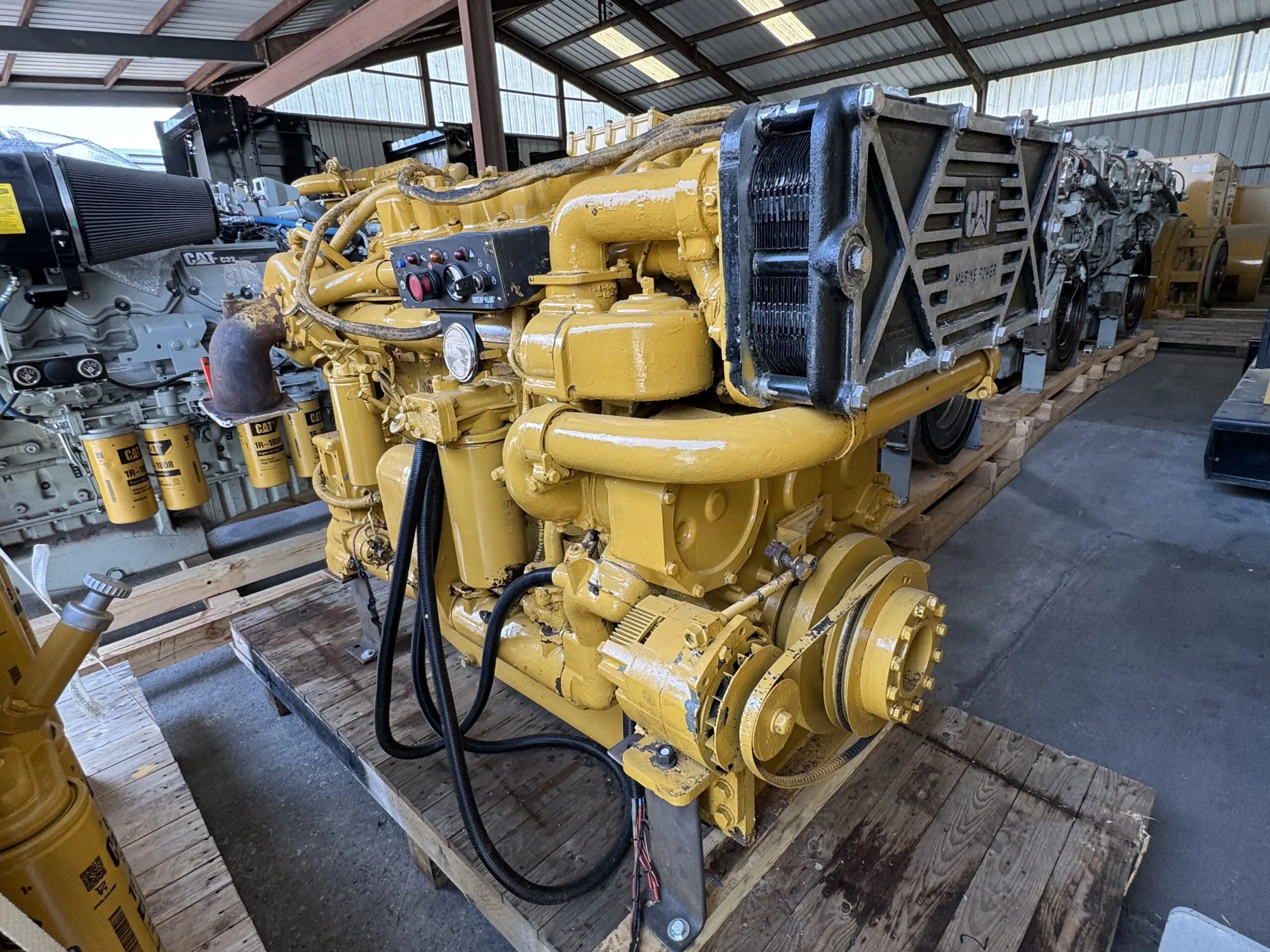 High Hour Runner Caterpillar 3406E DITA 550HP  Diesel Marine Engine