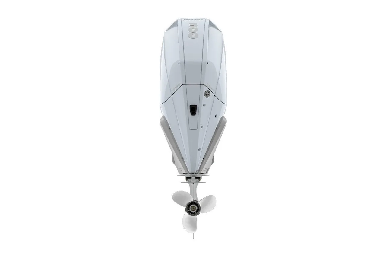 Mercury 300XL 300HP – Verado Four Stroke 25-Inch Shaft