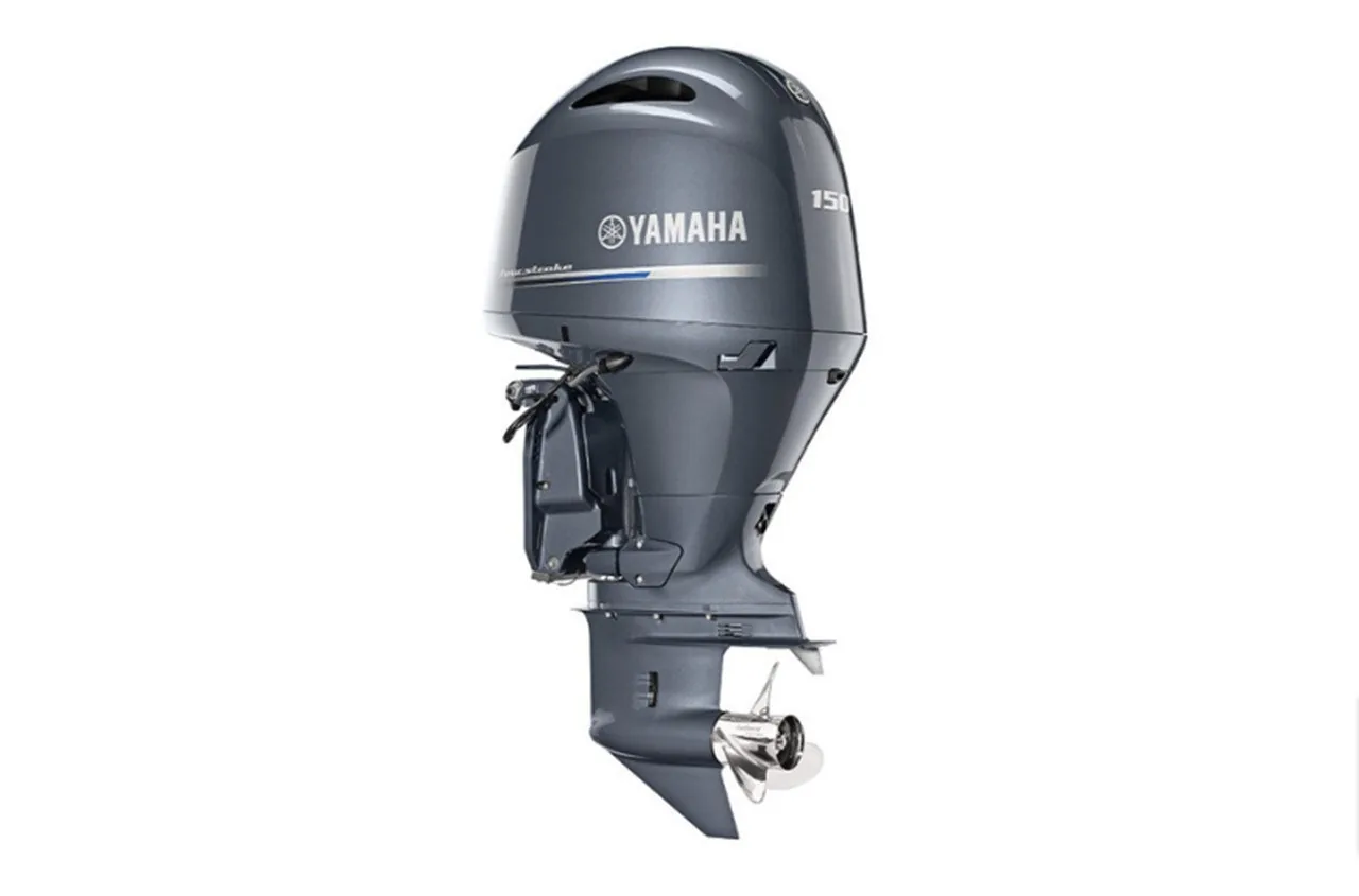 Yamaha F150XCA 150HP – FourStroke Digital Control 25-Inch Shaft